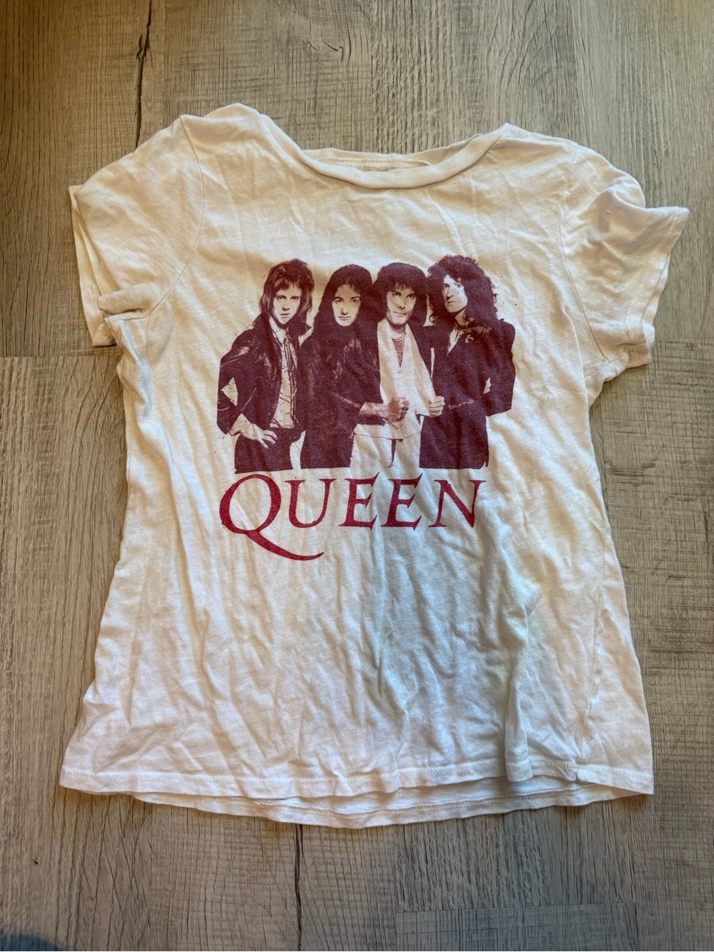 QUEEN Merch Tee Size M